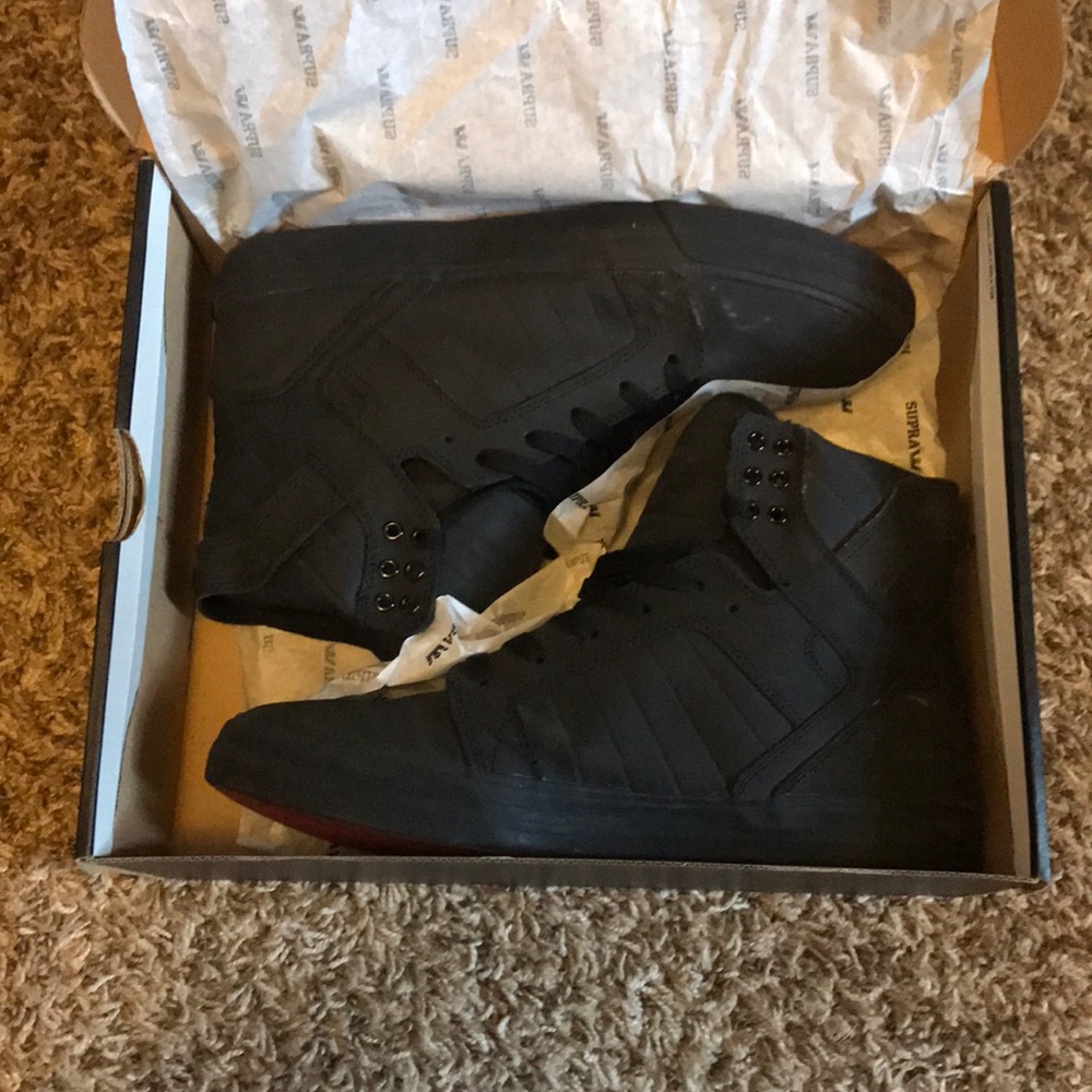 Black Supra Hightops